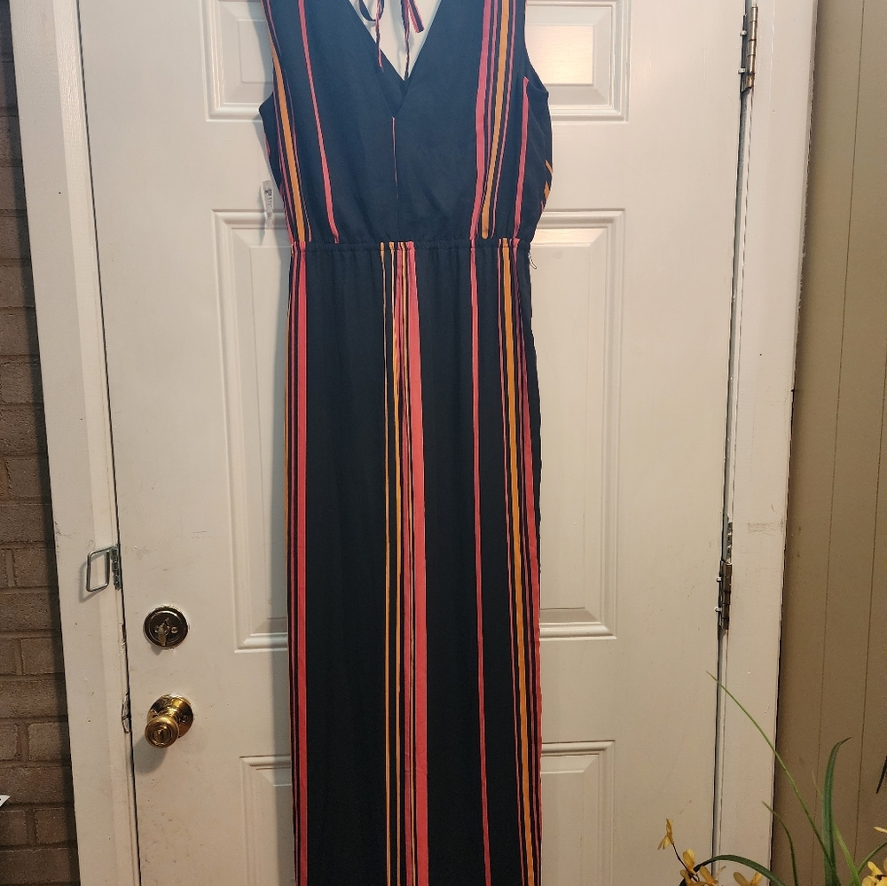 Charlotte Russe Blue and Pink Sleeveless V-Neck Jumpsuit - Picture 3 of 3